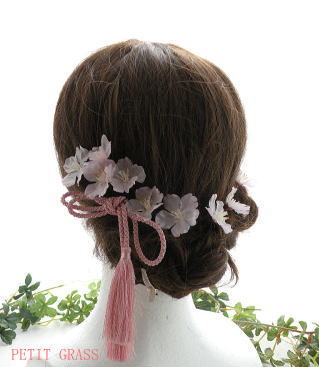 桜の髪飾り　造花の桜の髪飾り